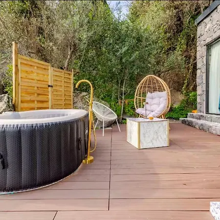 Dolce Lava - Luxury Lavastone Valverde (Sicily)