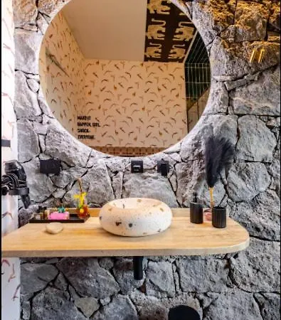 Dolce Lava - Luxury Lavastone Valverde (Sicily)